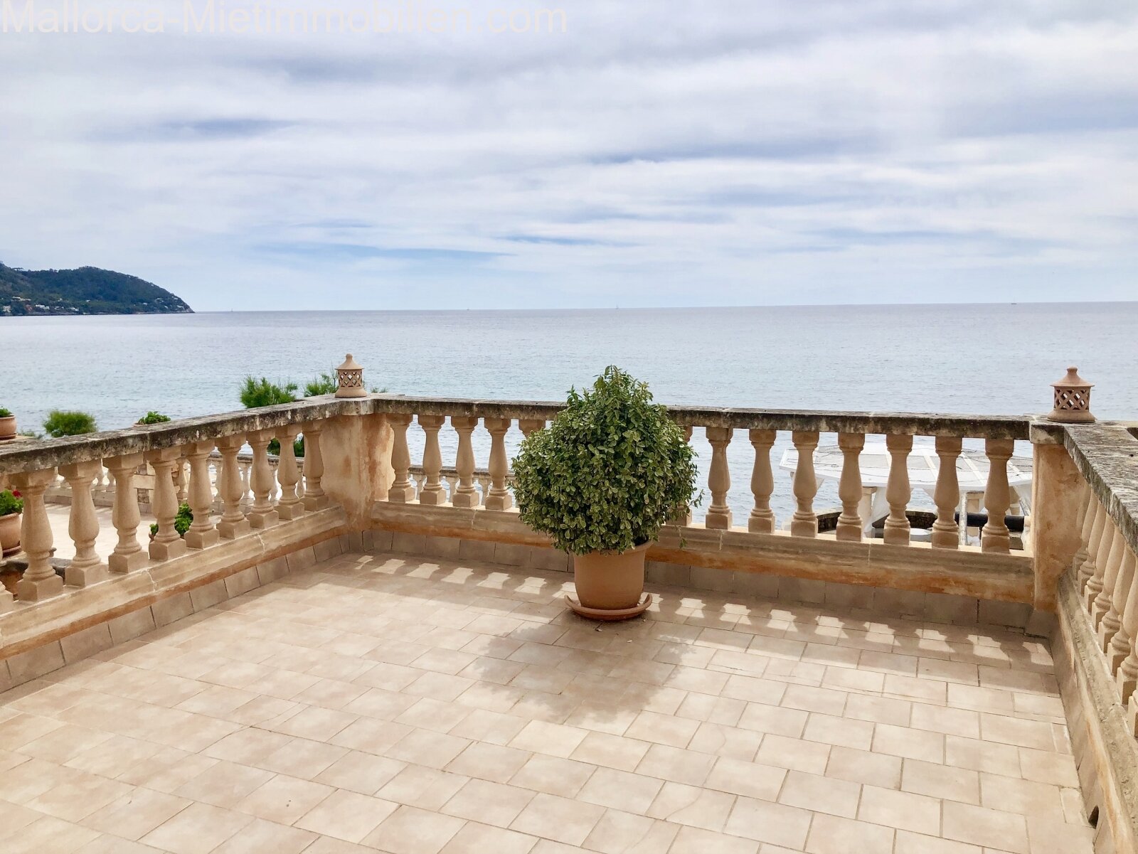 Apartment in 1. Meereslinie in Port Verd - mit Gemeinschaftspool 